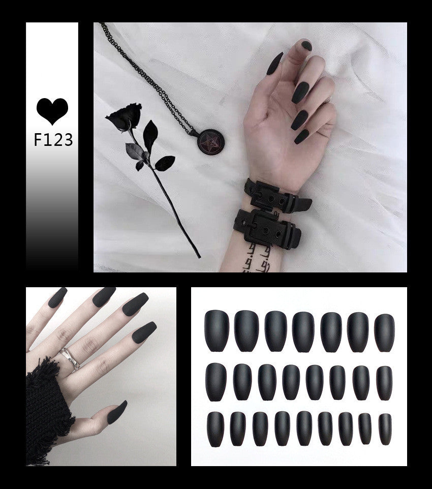 Matte Ballet Nails – Zarte Press-On Nägel im Ballett-Stil