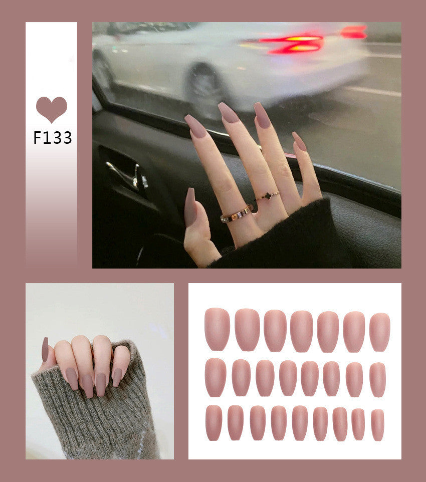 Matte Ballet Nails – Zarte Press-On Nägel im Ballett-Stil