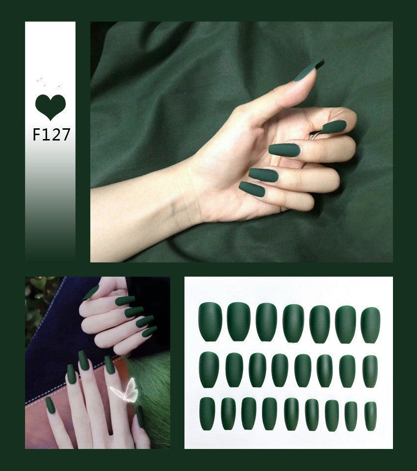 Matte Ballet Nails – Zarte Press-On Nägel im Ballett-Stil
