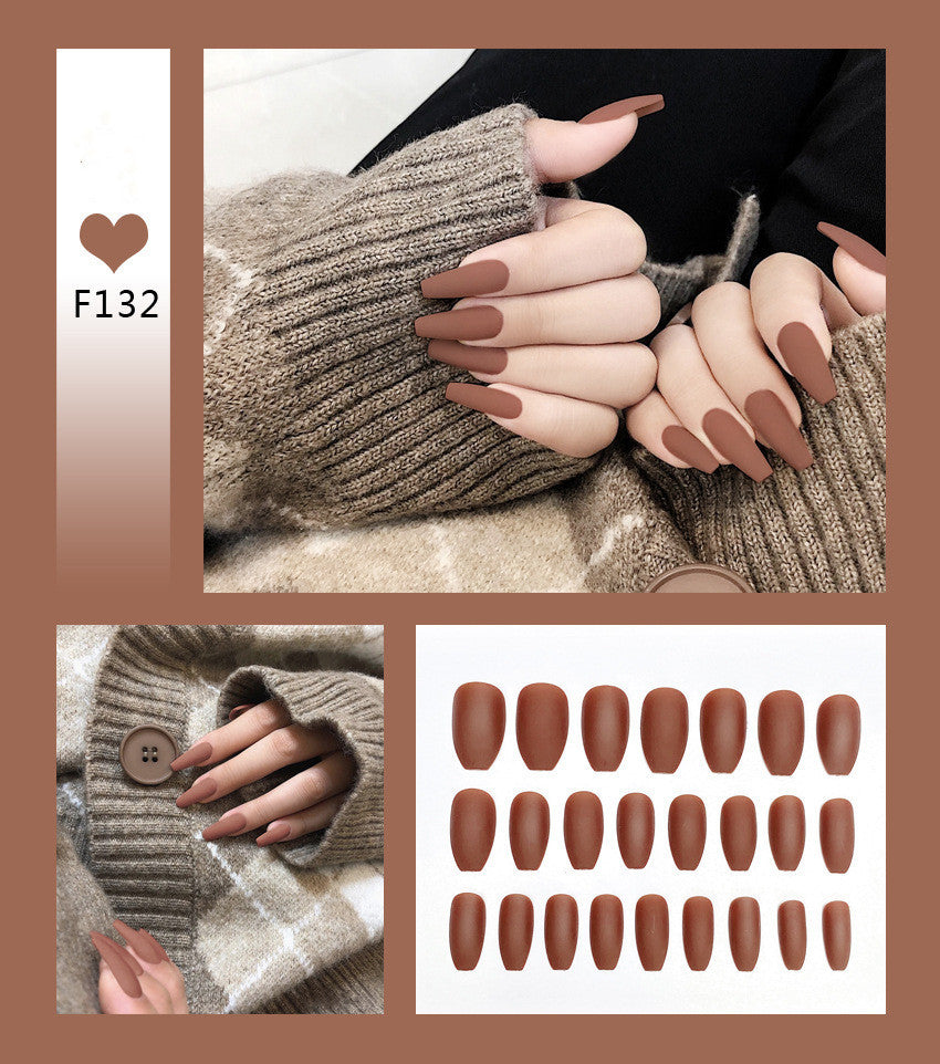 Matte Ballet Nails – Zarte Press-On Nägel im Ballett-Stil