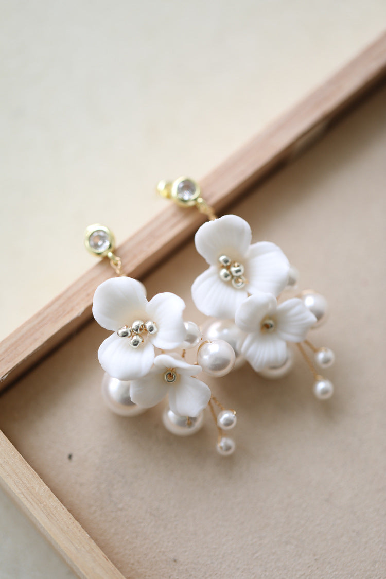 Pearl & Flower Hairpin 🌸✨ – Simple Bridal Hairpiece