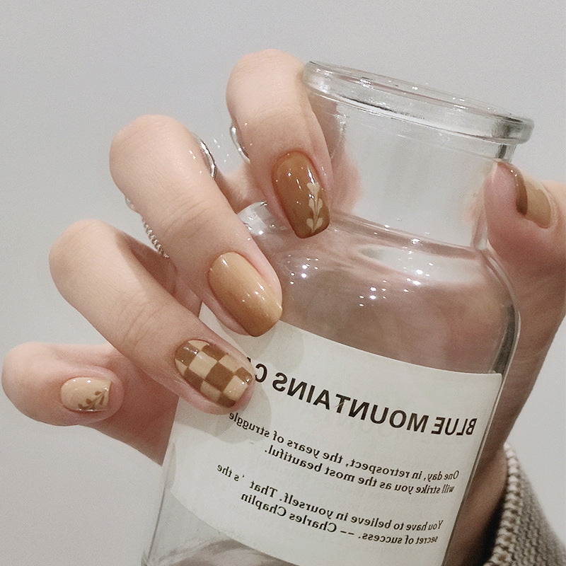 Latte Glow Nail Patch – Selbstklebende Trage-Nägel im natürlichen Stil