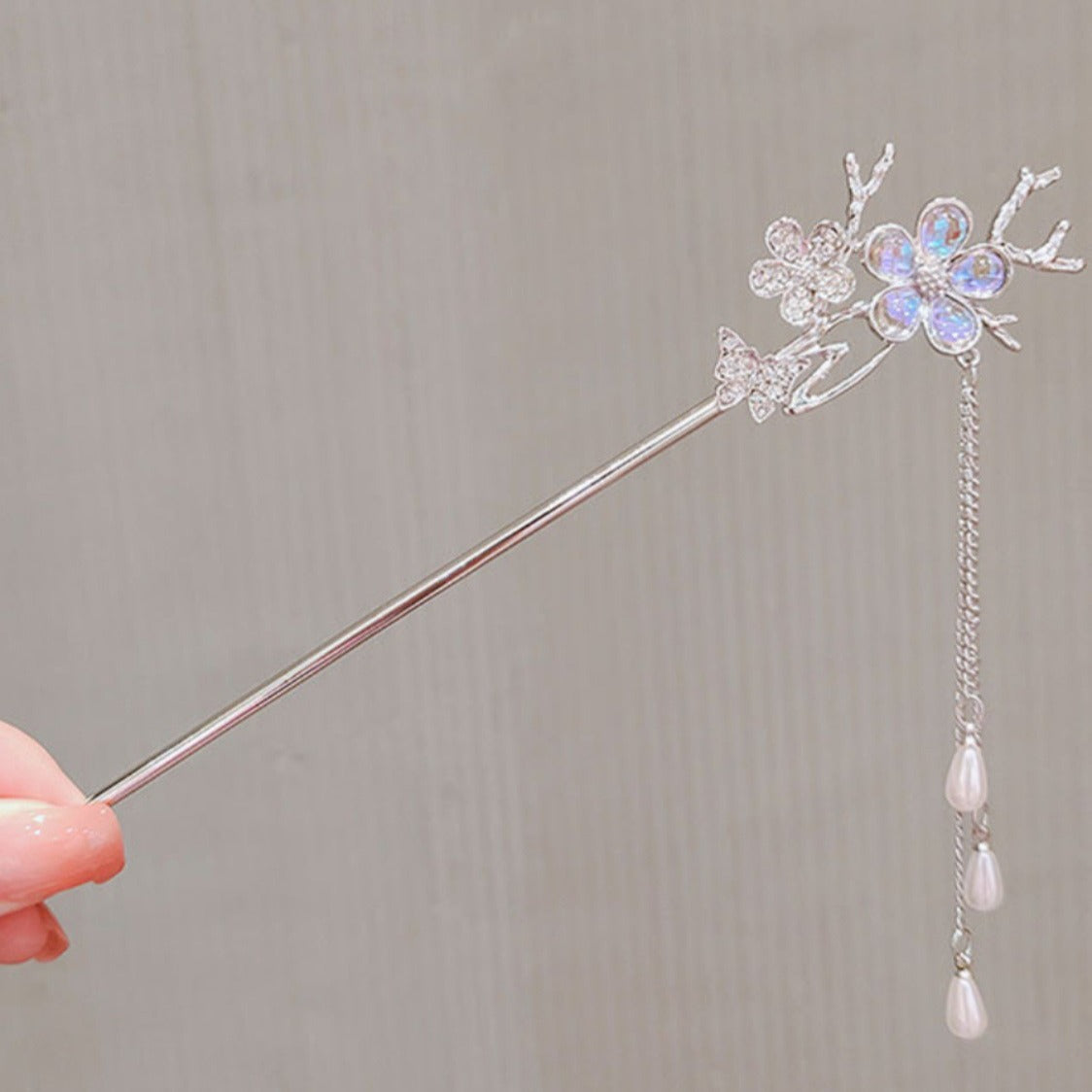 Elegant Moonstone Hairpin 🌙✨ – Women’s Updo Accessory