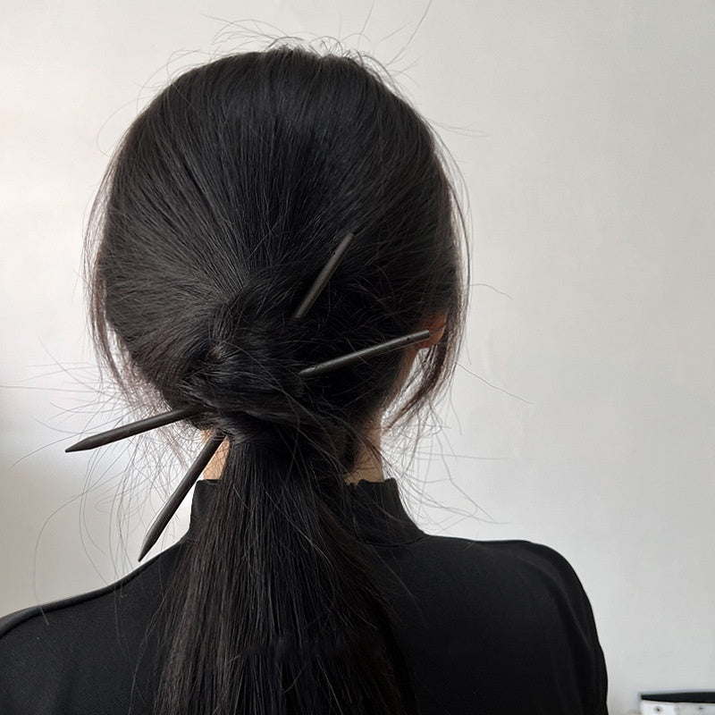 High-Sense Ebony Hairpin 🌿💎 – Traditional Chinese Updo Accessory